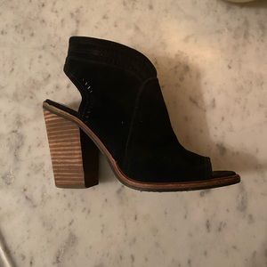 Vince Camuto suede booties